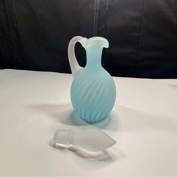 Rare Fenton Rib Optic Blue Satin Cruet c.1950 - Picture 5 of 16